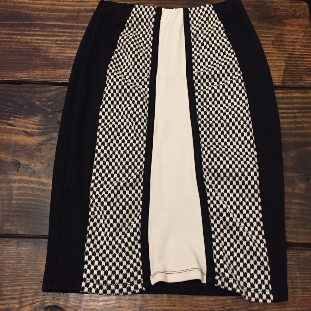 Do & Be Black white slim pencil skirt XS S
